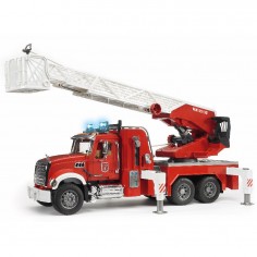 Bruder MACK Granite Fire...